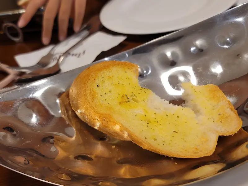 기본으로 제공되는 마늘빵