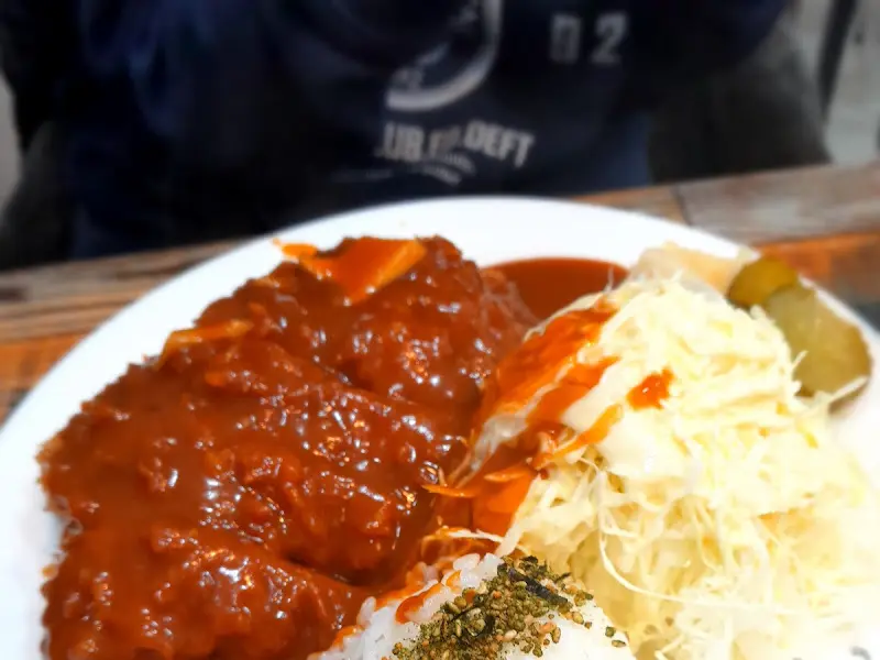 브라운 돈가스의 단면