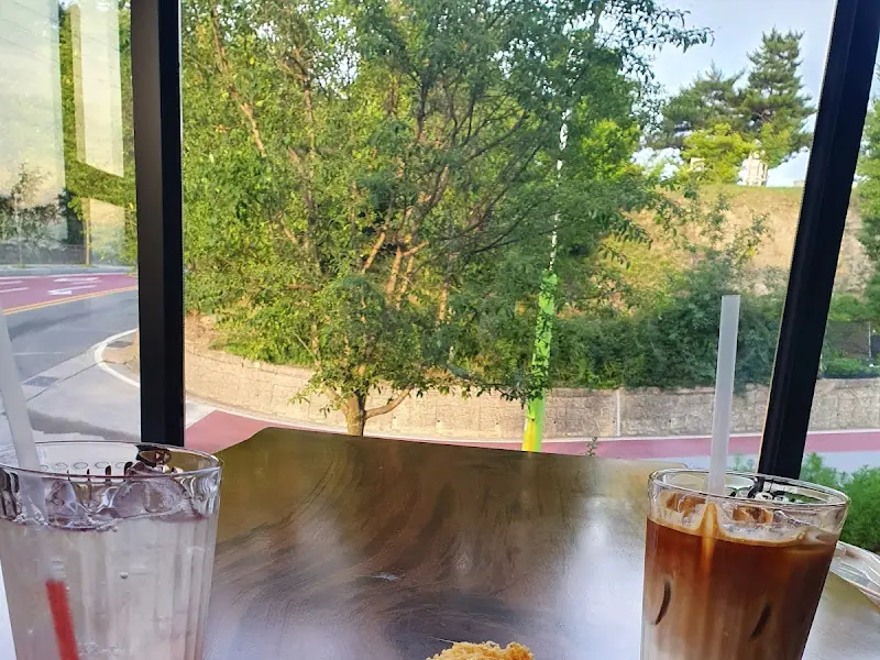 창밖으로 보이는 풍경