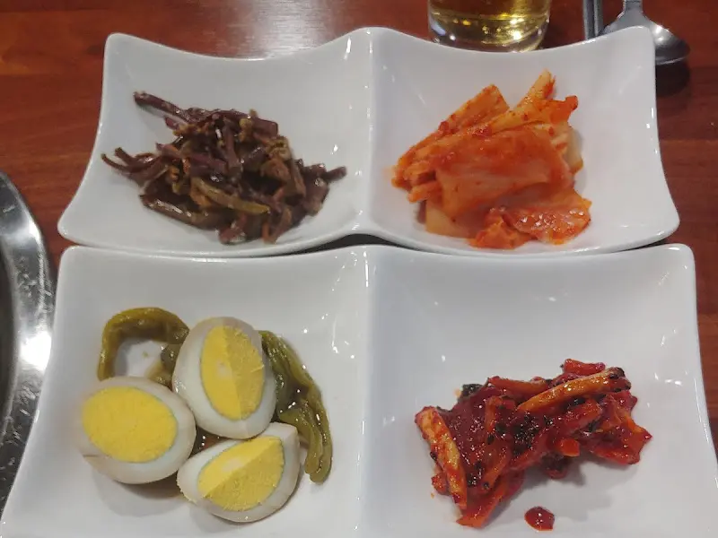 클로즈업한 밑반찬