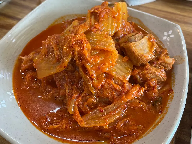 보기만 해도 군침이 도는 김치찜