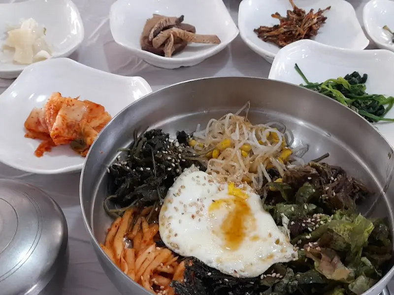 산채비빔밥 근접샷