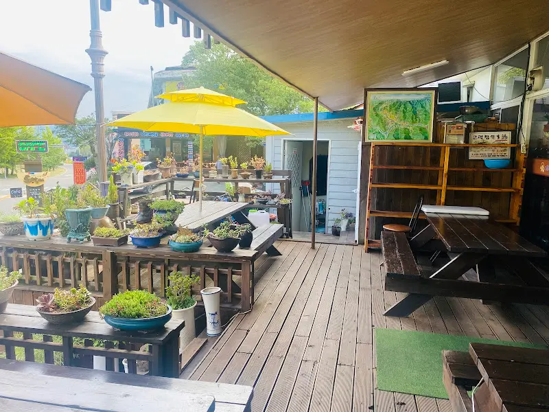 지리각식당 테라스