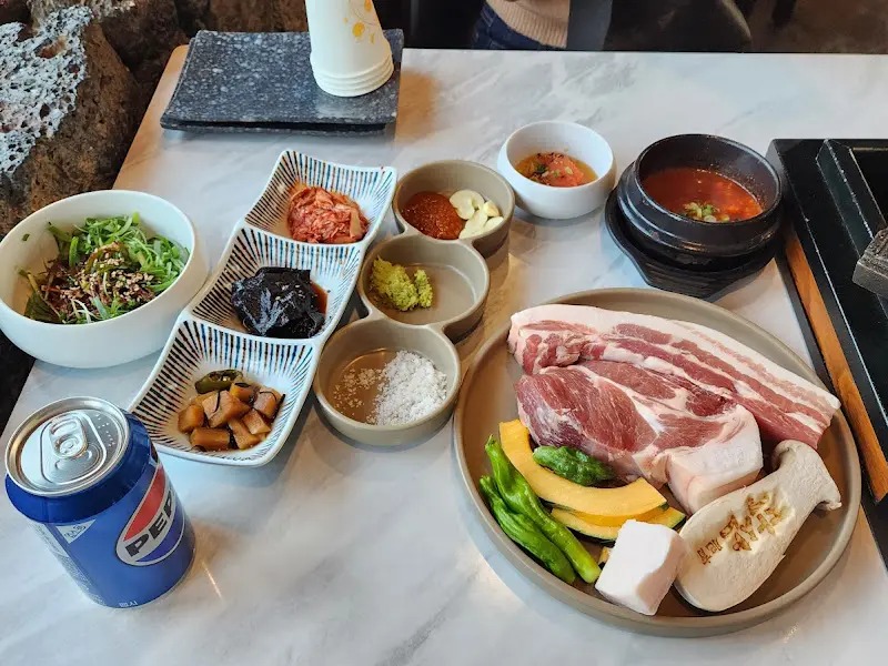 흑돼지 한상차림