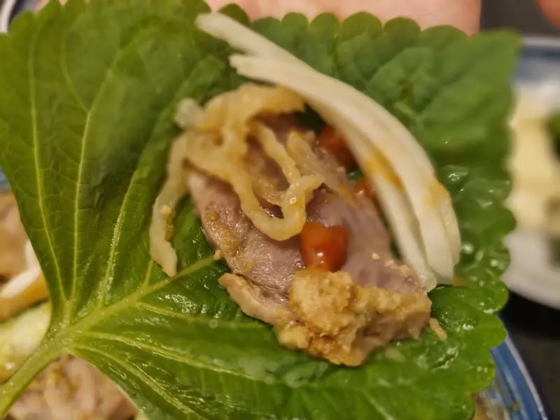 쌈으로 즐기는 족발