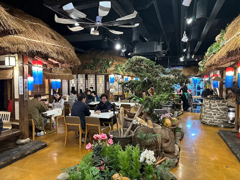 조선초가한끼 내부 인테리어