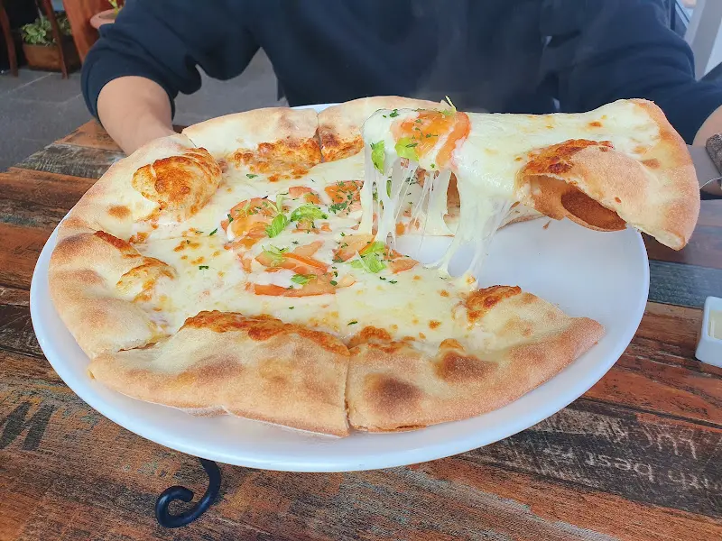 피자 들어올리기