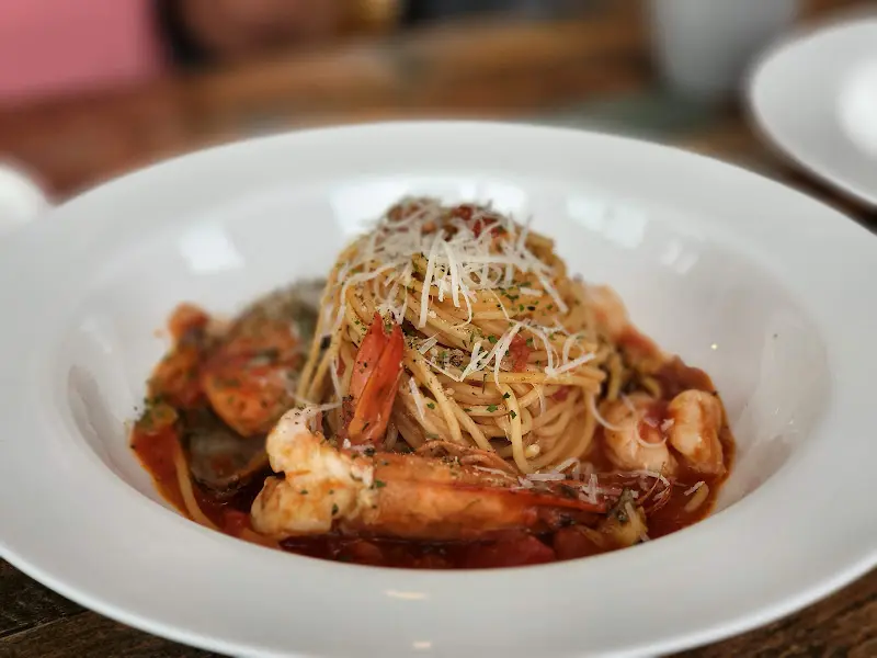 해산물 파스타 정면샷