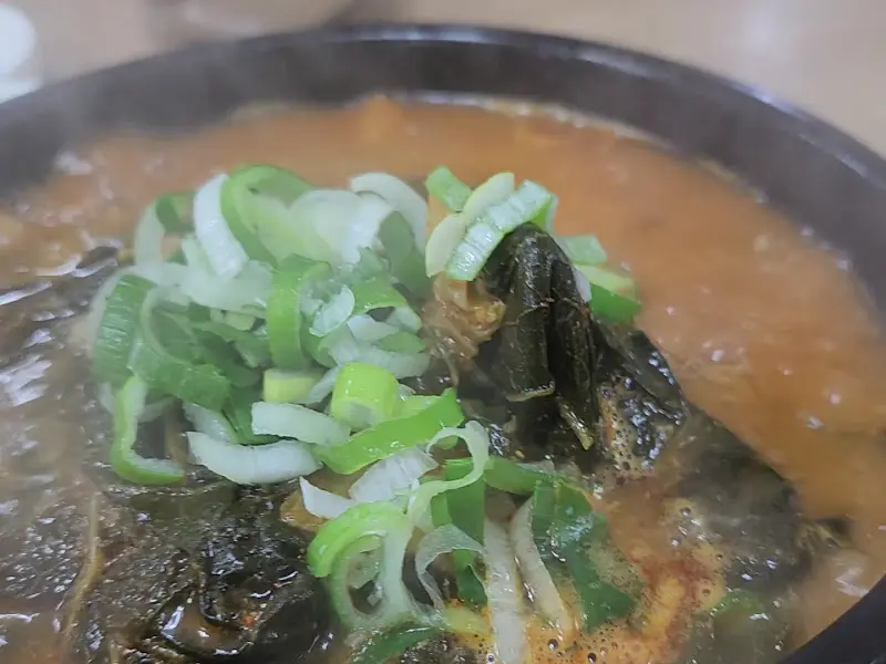 시골뚝배기 뼈해장국