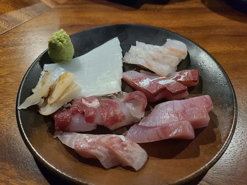 다양한 종류의 사시미