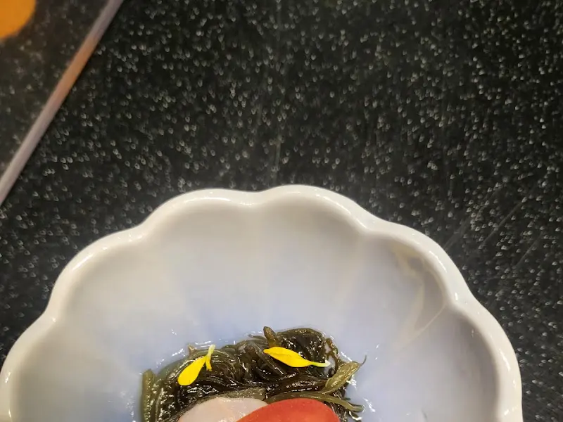 아름다운 색감의 해산물 요리