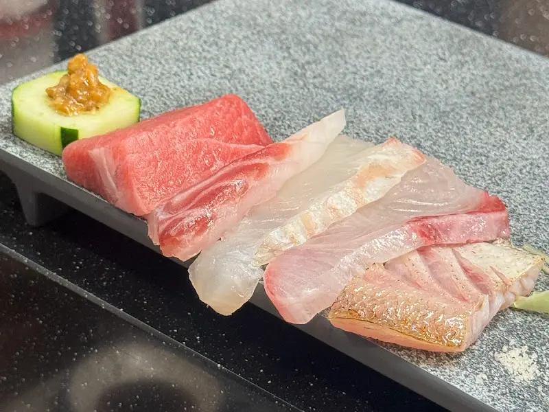 신선함이 느껴지는 사시미 모듬