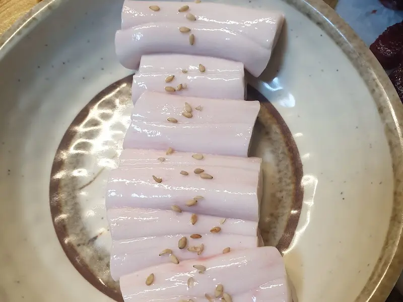 뭉티기 한상 차림