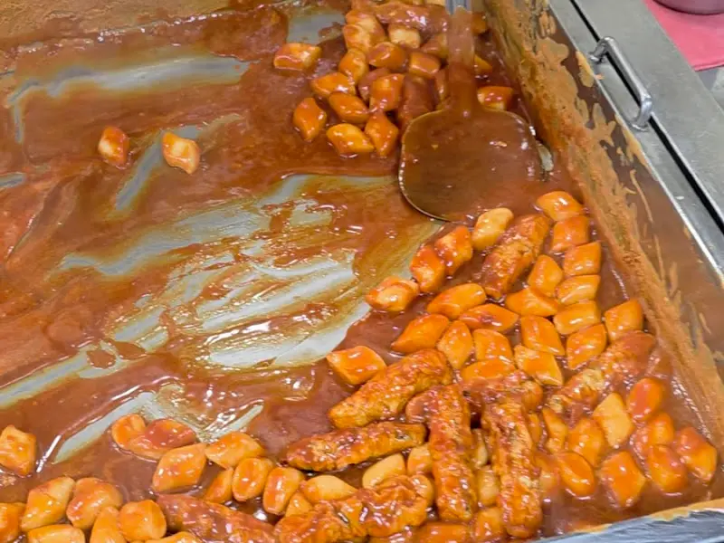 수진분식의 떡볶이 조리 과정