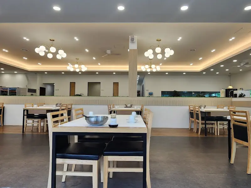 깔끔한 식당 내부