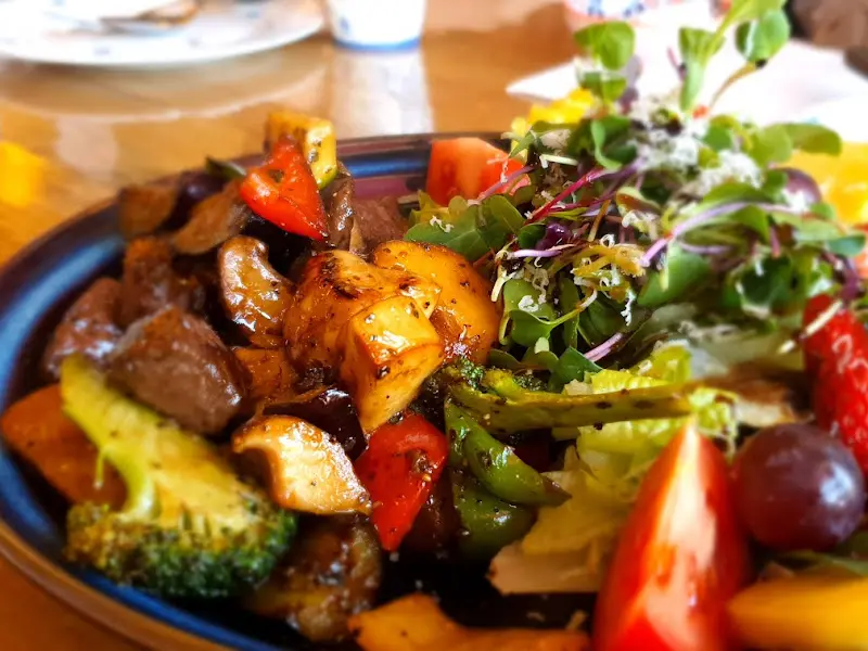 다양한 종류의 샐러드