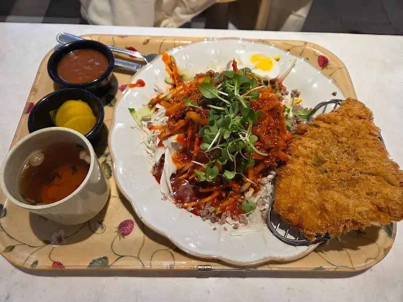 돈가스 쫄면 세트