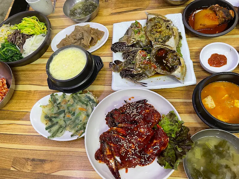 간장게장과 양념게장의 조화