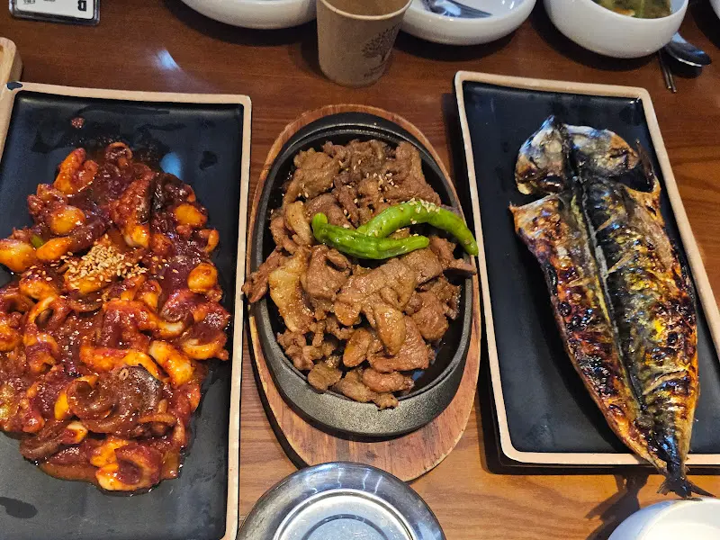 쭈꾸미, 소갈비찜, 고등어 구이