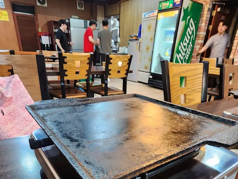 가게 내부 전경