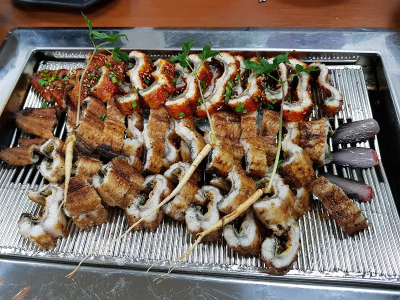 맛깔스러운 장어 구이