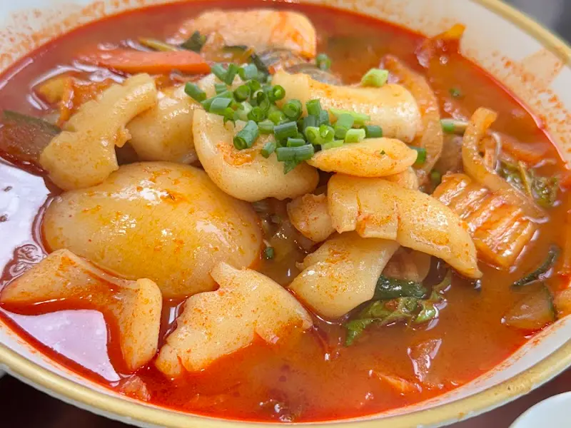 갑오징어가 듬뿍 들어간 갑오징어 짬뽕 클로즈업