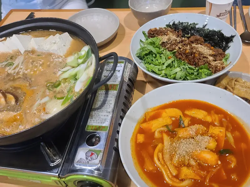 버섯전골과 비빔밥