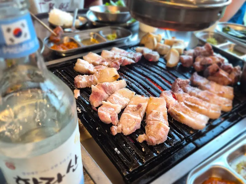 술과 함께 즐기는 고기