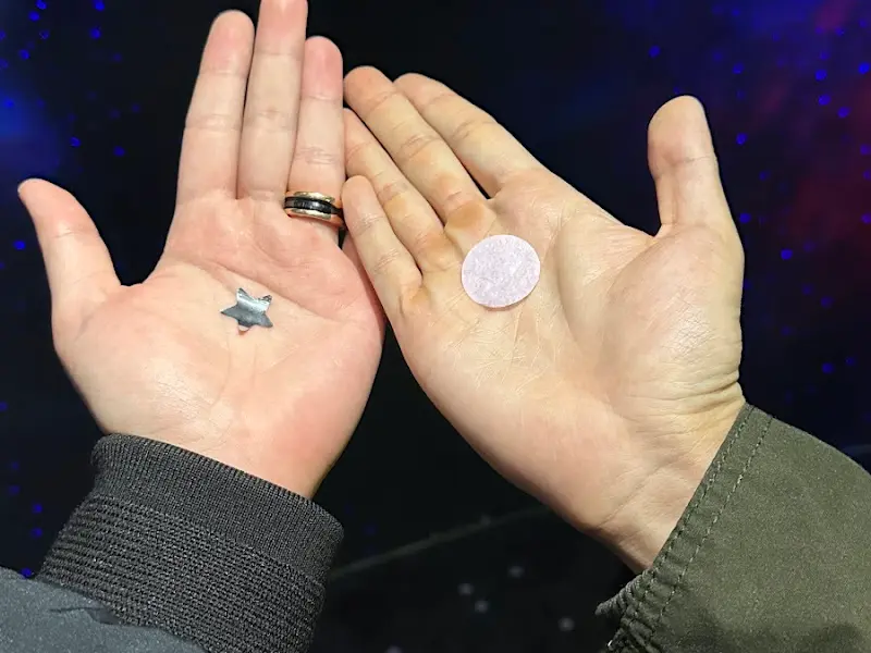 별모양 기념품과 스티커