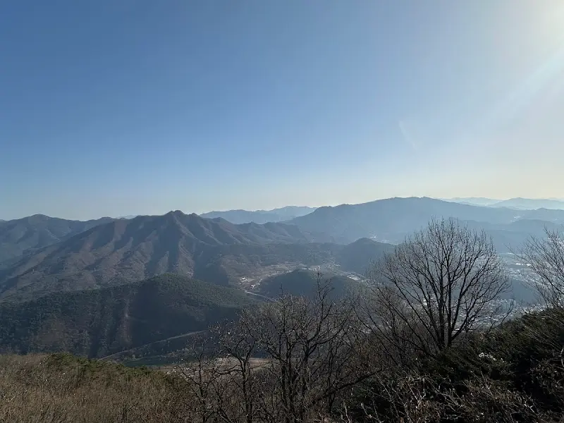산 능선