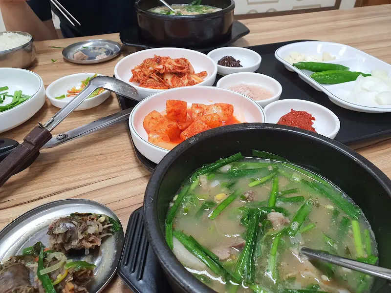 대성집 순대국밥 한 상 차림