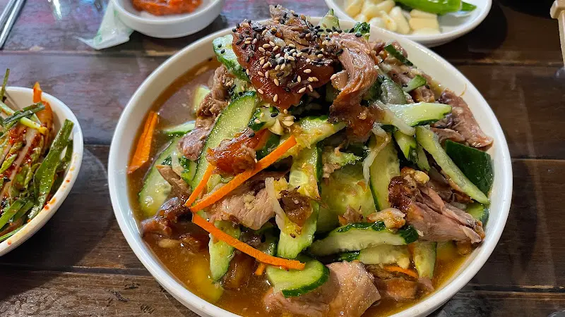 냉채족발 전체샷