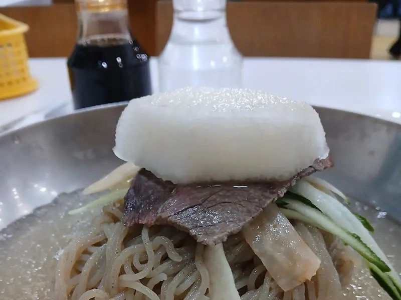 을밀대 일산점 물냉면 근접샷