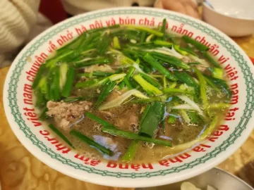 병원 옆 숨은 보석, 아인 맛집 꾸아에서 즐기는 베트남 쌀국수 여행