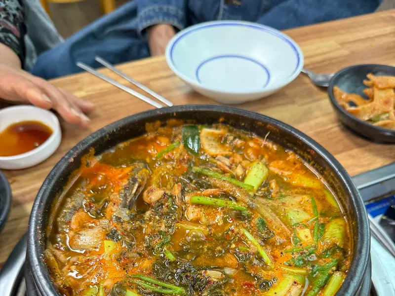 보글보글 끓고 있는 빠가메기탕