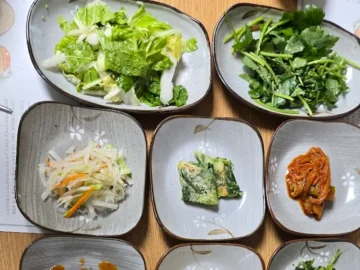 봉화에서 만난 버섯 향연, 요리보고 식당에서 즐기는 깔끔한 송이 맛집 기행