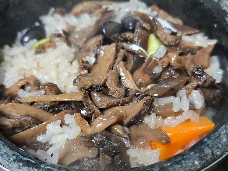 송이돌솥밥