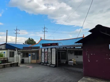 짚불 향에 홀려 찾아간 무안 몽탄 맛집, 두암식당에서 만난 인생 삼겹살