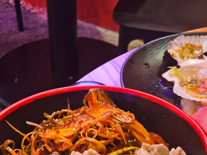 매콤달콤한 튀긴 골뱅이소면