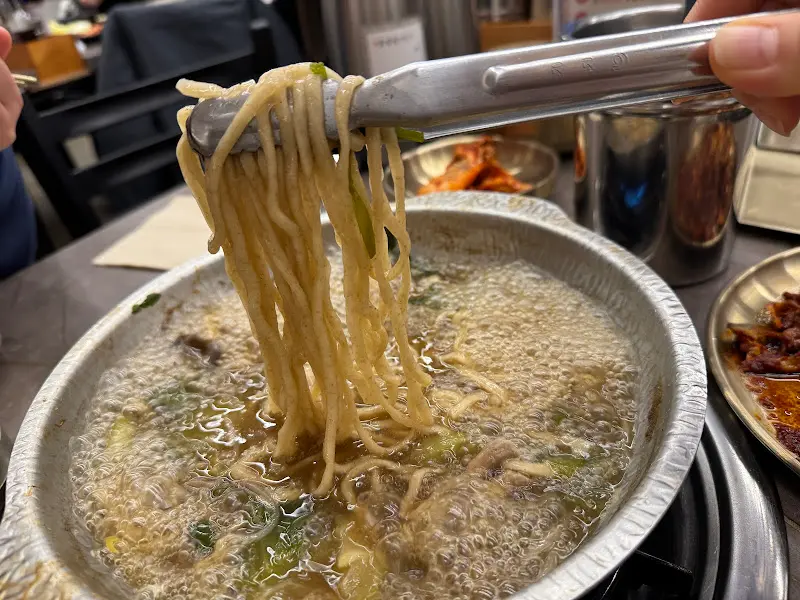 칼국수 면발의 아름다운 자태