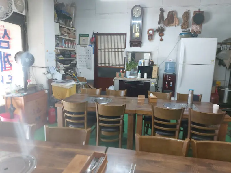 용진식당 내부 모습