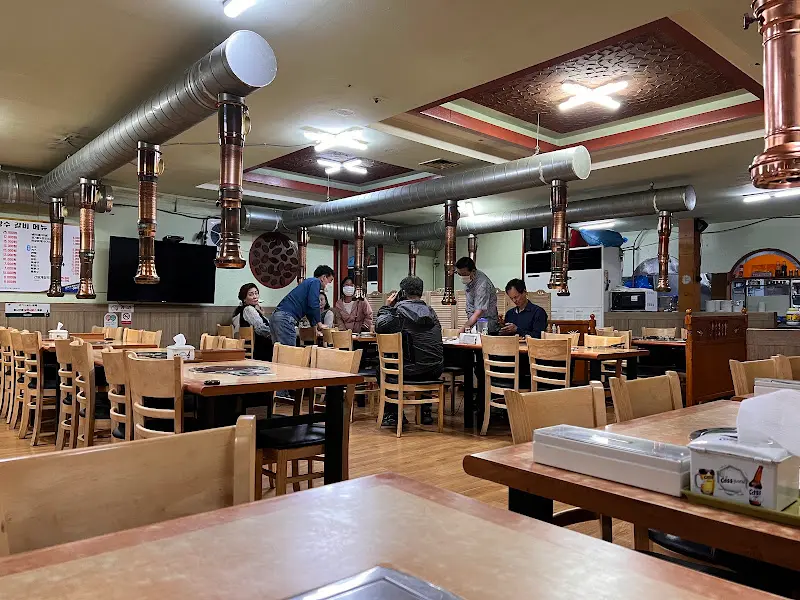 가게 내부 전경