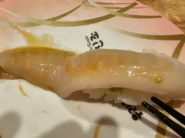 회전하는 접시 위의 싱싱한 꿈, 잠실에서 맛보는 특별한 스시 맛집