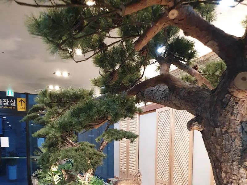 매장 내부 인테리어