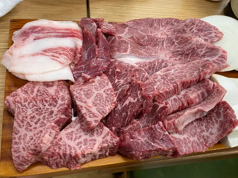 다양한 부위의 한우 모듬