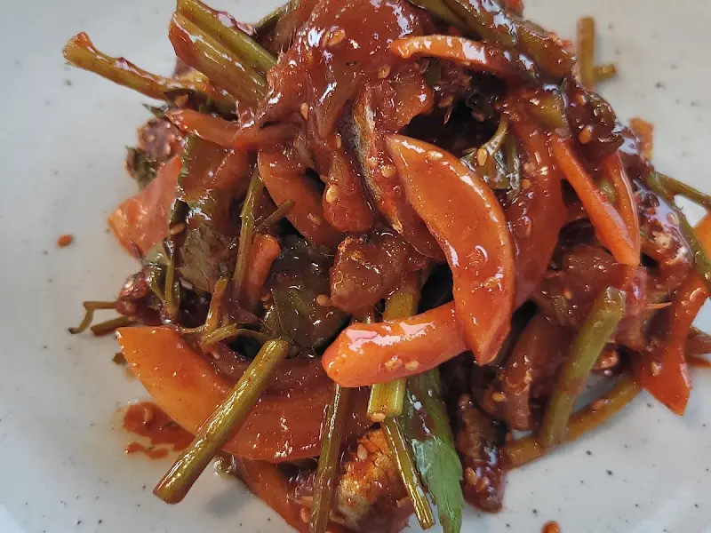 매콤한 멸치무침