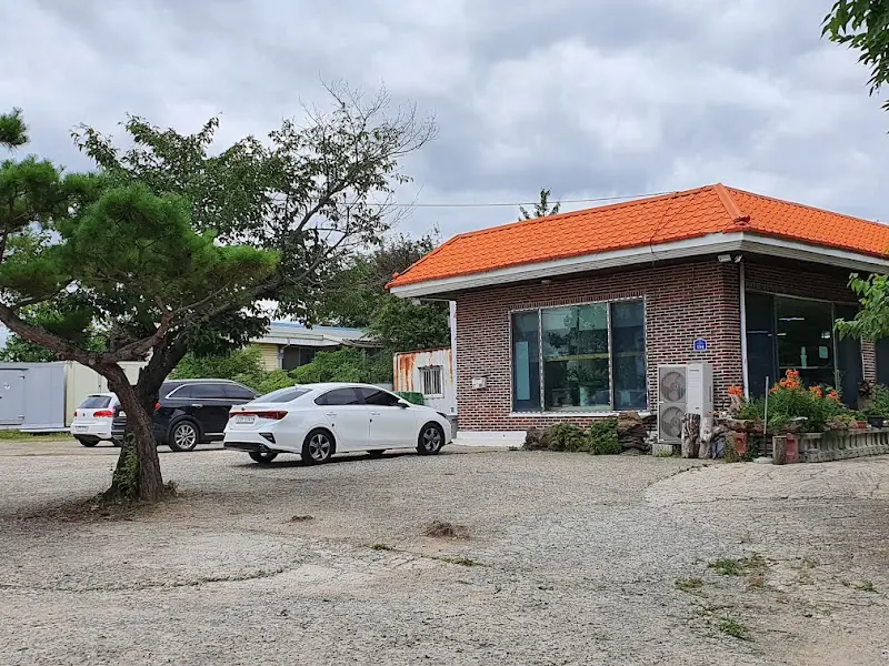 어유지리 매운탕 가게 전경