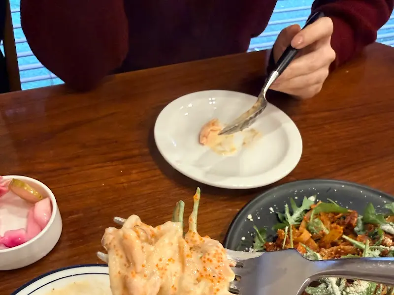 파스타 먹는 모습