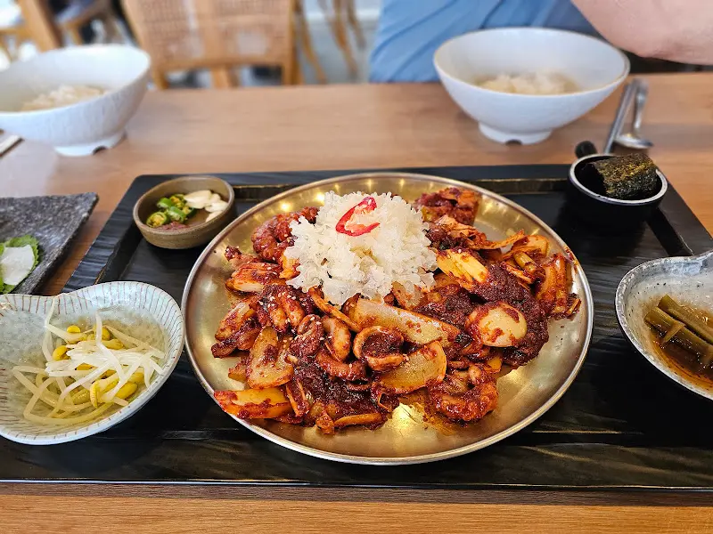 푸짐한 눈꽃낙지한상