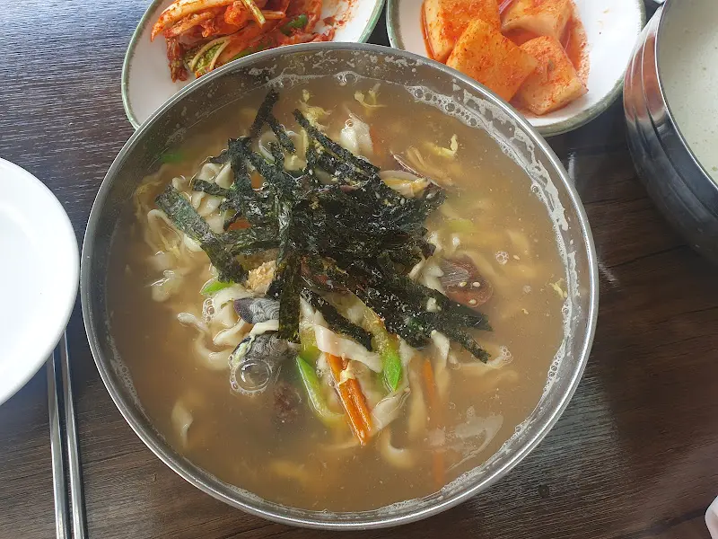 바지락 칼국수